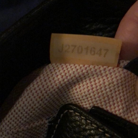 Dooney & Bourke Authentic Black Purse Like New - Picture 5 of 8